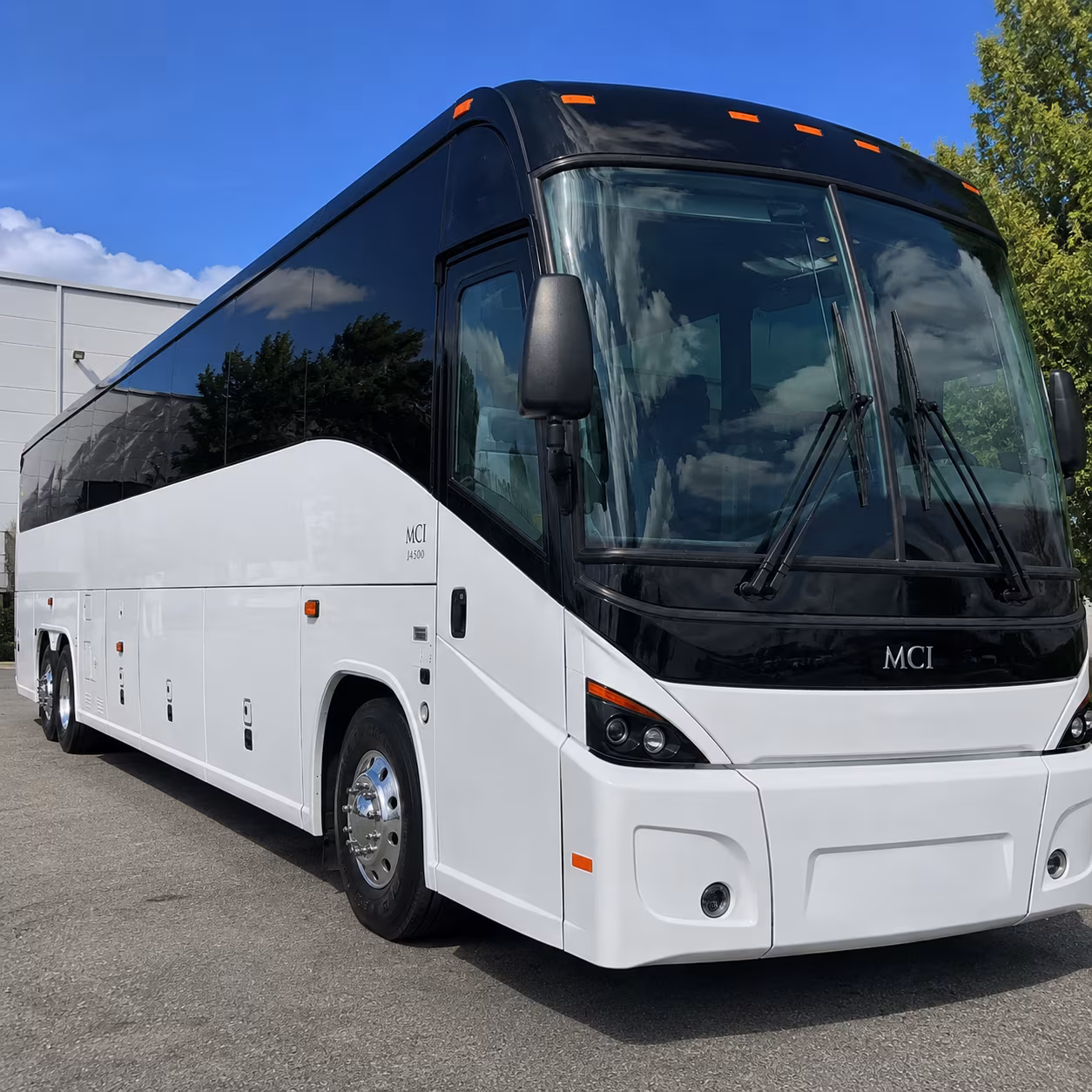 how the distance and duration of your trip affect charter bus rates in round rock texas